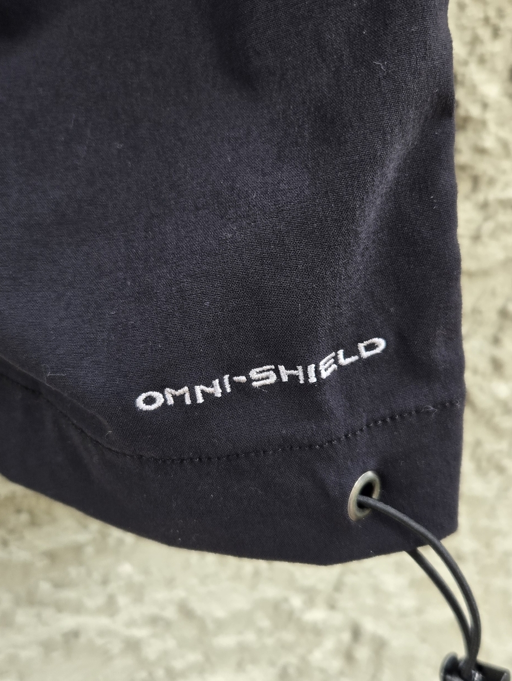 Columbia Omni Shade Black Crop Utility Capris - Picture 7 of 11
